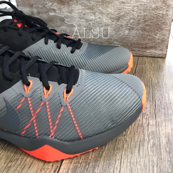 nike retaliation tr orange
